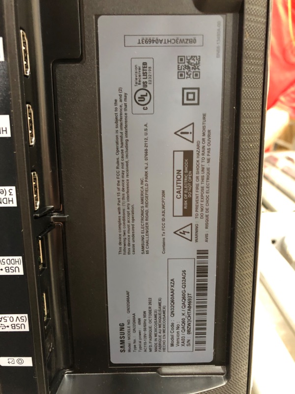 Photo 1 of SAMSUNG 32-Inch Class QLED Q60A Series - 4K UHD Dual LED Quantum HDR Smart TV with Alexa Built-in (QN32Q60AAFXZA, 2021 Model) 32 in TV Only