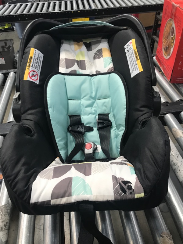 Photo 1 of Baby Trend Lightweight EZ-Lift PLUS 35 Infant Car Seat with Base
