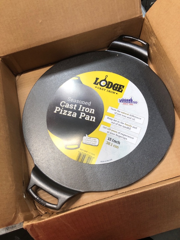 Photo 2 of 15" Cast Iron Pizza Pan