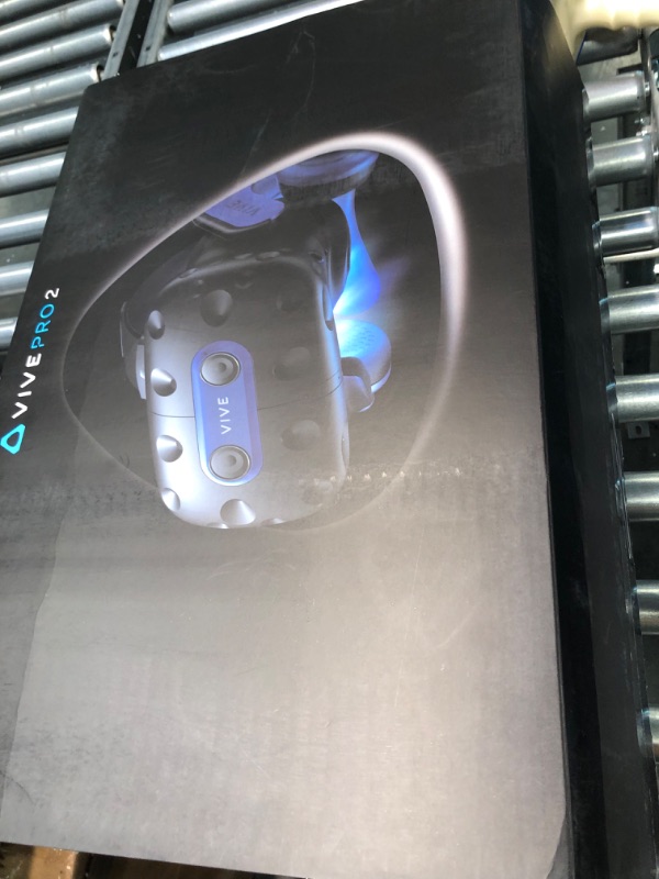 Photo 13 of VIVE Pro 2 Full Kit - Bundle