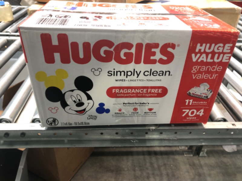 Photo 1 of Baby Wipes, Unscented, Huggies Simply Clean Fragrance-Free Baby Diaper Wipes, 11 Flip Lid Packs (704 Wipes Total)