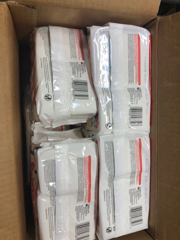 Photo 1 of Baby Wipes, Unscented, Huggies Simply Clean Fragrance-Free Baby Diaper Wipes, 11 Flip Lid Packs (704 Wipes Total)