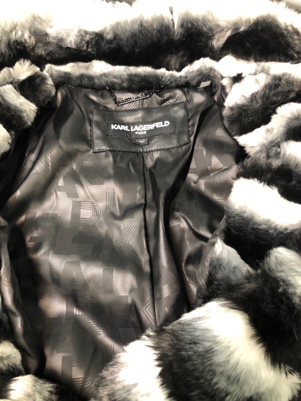 Photo 6 of Karl Lagerfeld Paris Women's Short Faux Chinchilla Small Black/White

**OPENED IN WAREHOUSE FOR PICTURES ONLY**