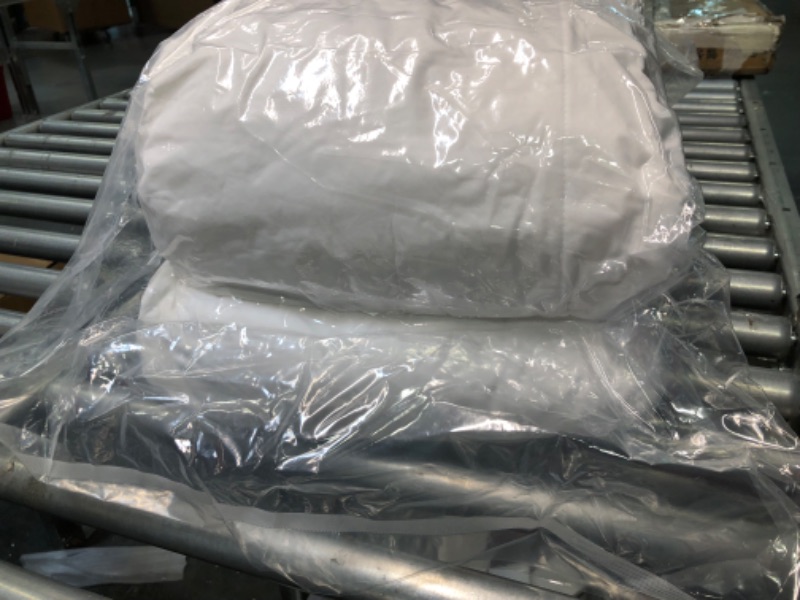 Photo 4 of Bedsure White Duvet Cover King Size 102 X 90 IN

**NEW--FACTORY SEALED--VACUUM SEALED, NEVER OPNED**