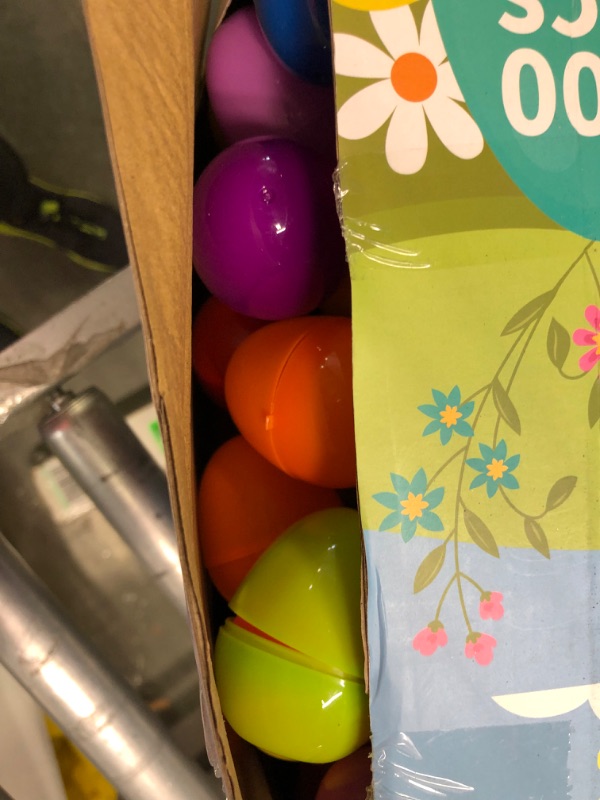 Photo 3 of SHEMIRA 200 PREFILLED EASTER EGGS