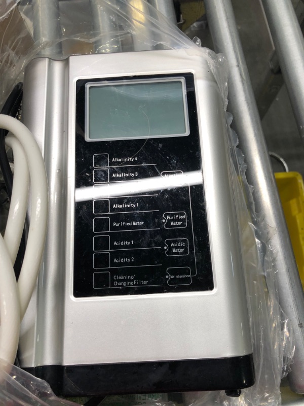 Photo 4 of AquaGreen Alkaline Water Ionizer Machine AG7.0, Home Filtration System Produces pH 3.5-10.5 Water, 7 Water Settings, Up to -570mV ORP, 8000L Per Filter, Silver

**CANNOT TEST IN WAREHOUSE**