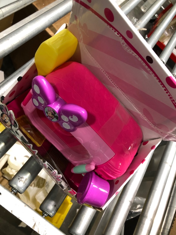 Photo 1 of Minnie Mouse Marvelous Microwave Set, by Just Play