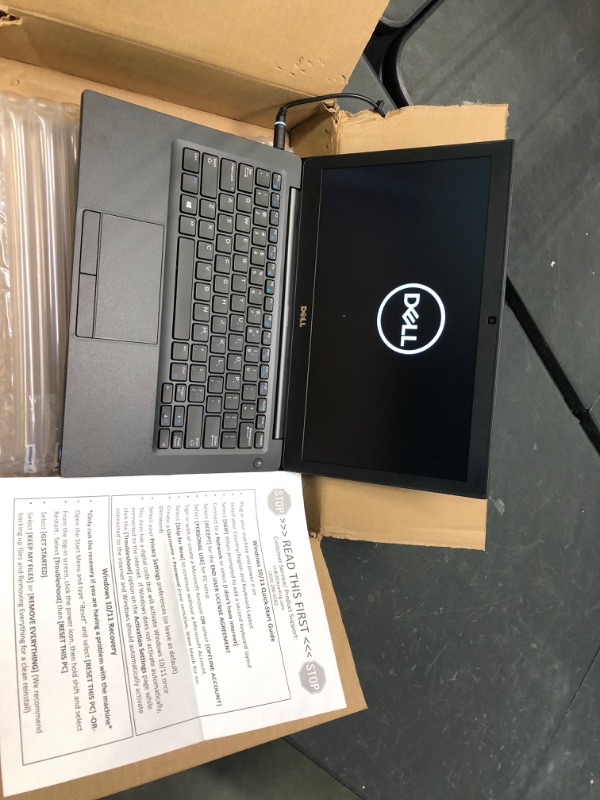 Photo 1 of Dell Latitude 7280 Intel Core i7-6600U X2 2.6GHz 16GB 256GB SSD 12.5', Black (Renewed)
