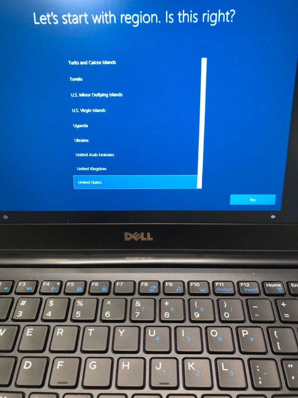 Photo 4 of Dell Latitude 7280 Intel Core i7-6600U X2 2.6GHz 16GB 256GB SSD 12.5', Black (Renewed)