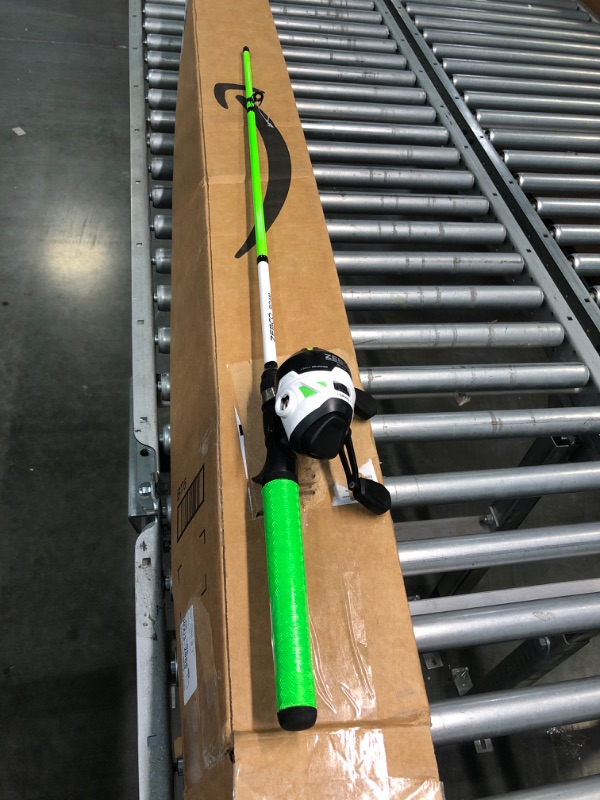 Photo 2 of Zebco Roam 3Sz Green 602M Spincast Combo 10#C