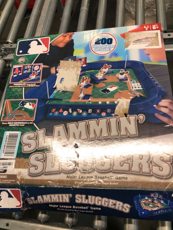 Photo 3 of MLB Slammin' Sluggers Baseball Game