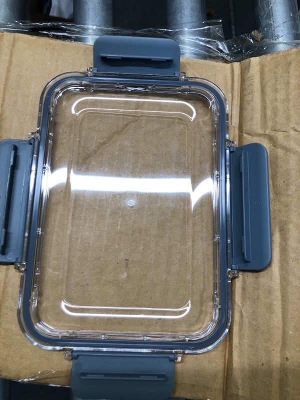 Photo 1 of Amazon Basics Tritan Locking Food Storage Container, 8 Pieces, 4 Containers With 4 Lids, Clear