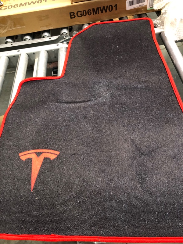 Photo 6 of 
Fit for Tesla Model 3 Car Floor Mats Black Carpet Waterproof Non-Slip?Edge Red Black Add Red