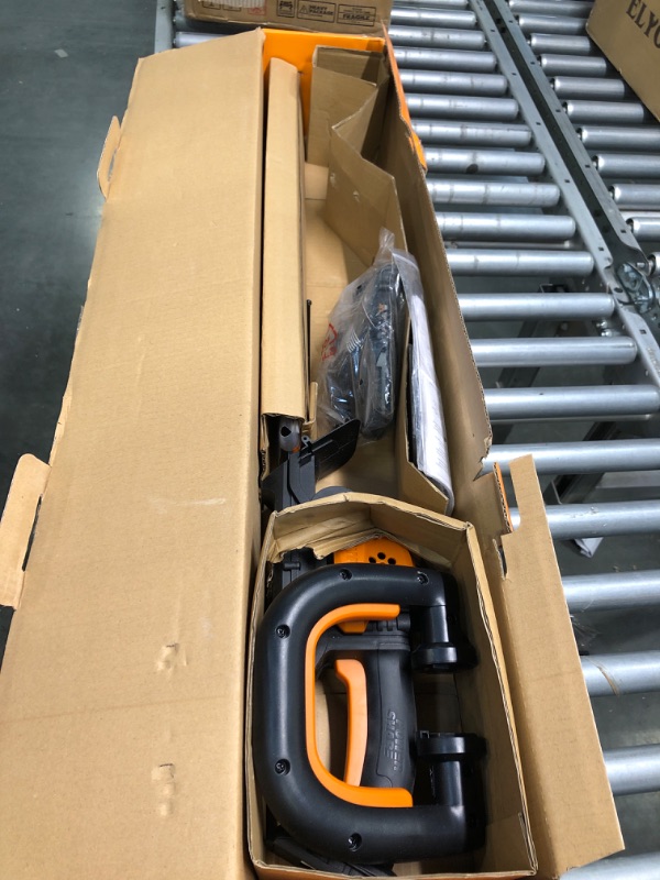 Photo 3 of WORX WG261 20V Power Share 22" Cordless Hedge Trimmer (Battery & Charger Included) w/ 20V 2.0Ah Battery & Charger