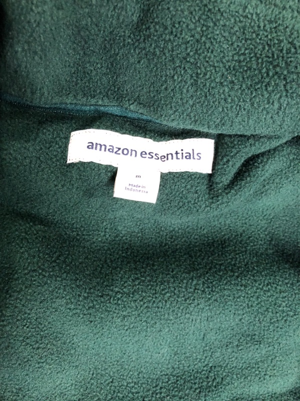 Photo 4 of Amazon Essentials Women's Classic-Fit Full-Zip Polar Soft Fleece Jacket( SIZE M)
