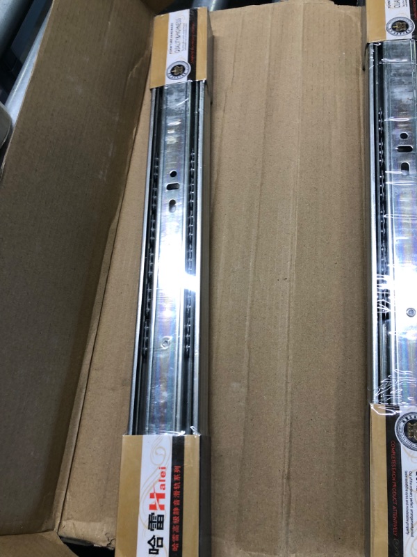 Photo 2 of 1 Pair Soft - Close Metal Drawer Slides 16 Inch Full Extension and Ball Bearing Drawer Slides - LONTAN SL4502S3-16 Drawer Slides Heavy Duty 100lb Capacity
may missing screws
