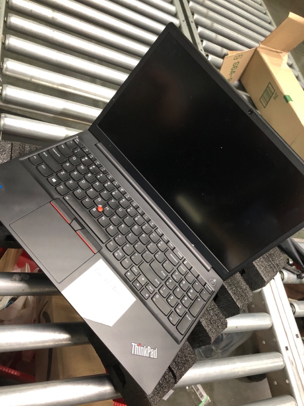 Photo 3 of Lenovo ThinkPad T580 15.6" (1920x1080) IPS Anti-Glare Display - Intel i5-8250U Processor, 8GB RAM, 512GB PCIe-NVMe SSD, Windows 10 Pro 64-bit
