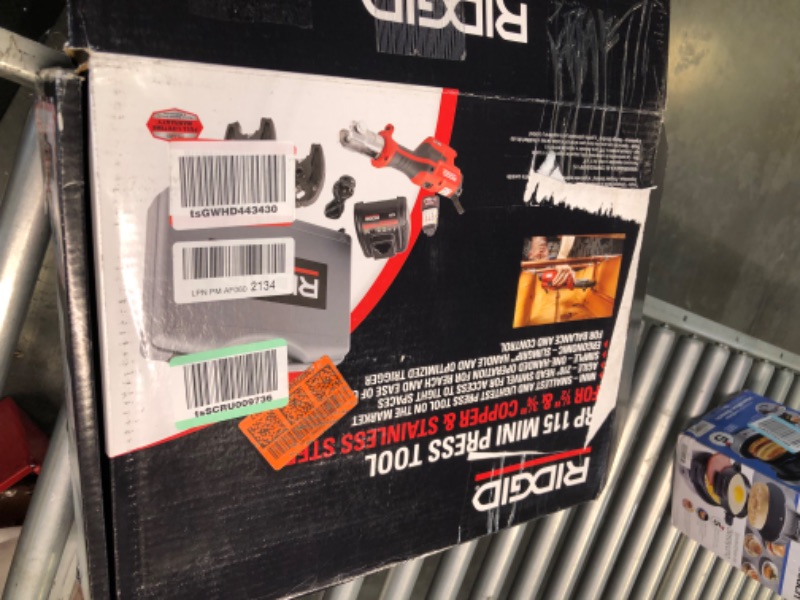 Photo 4 of RIDGID 72553, RP 115 Mini Press Tool Kit with 1/2" - 3/4" ProPress Jaws and Carrying Case & 55183 12V Li-Ion Battery
NO BATTERY