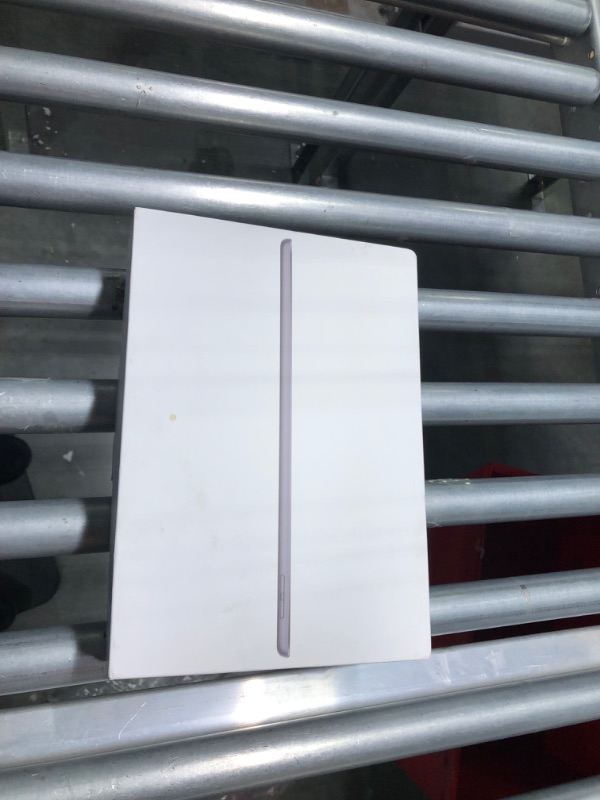 Photo 4 of Apple 2021 10.2-inch iPad (Wi-Fi, 64GB) - Space Gray WiFi 64GB Space Gray