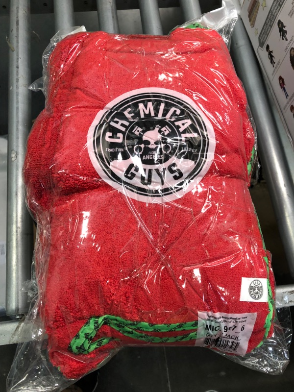 Photo 1 of Chemical Guys MIC_997_6 Fluffer Miracle Supra Microfiber Towel, Red, 24" x 16", Pack of 6 Red Pack of 6