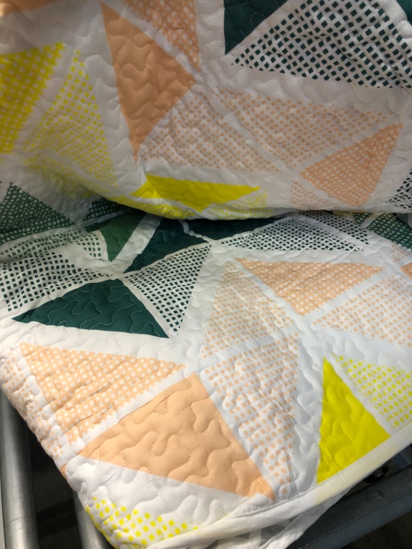 Photo 1 of 11 Pcs Set, Quilt (Queen) 