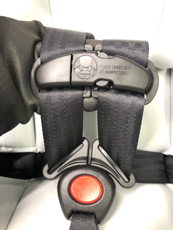 Photo 3 of Graco SnugRide 35 Lite LX Infant Car Seat, Studio SnugRide 1 Count (Pack of 1) Studio