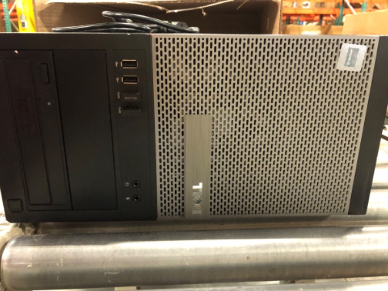 Photo 1 of Dell OptiPlex 7020 Refurbished Desktop Computer, Intel Core i7-4770, 16GB Memory, 512GB SSD (DELL7020TI7W10P)

