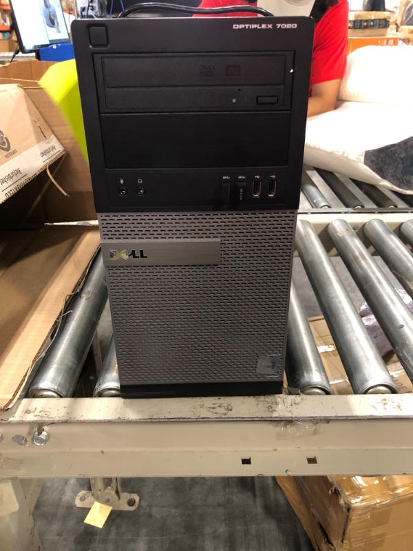 Photo 1 of Dell OptiPlex 7020 Refurbished Desktop Computer, Intel Core i7-4770, 16GB Memory, 512GB SSD (DELL7020TI7W10P)

