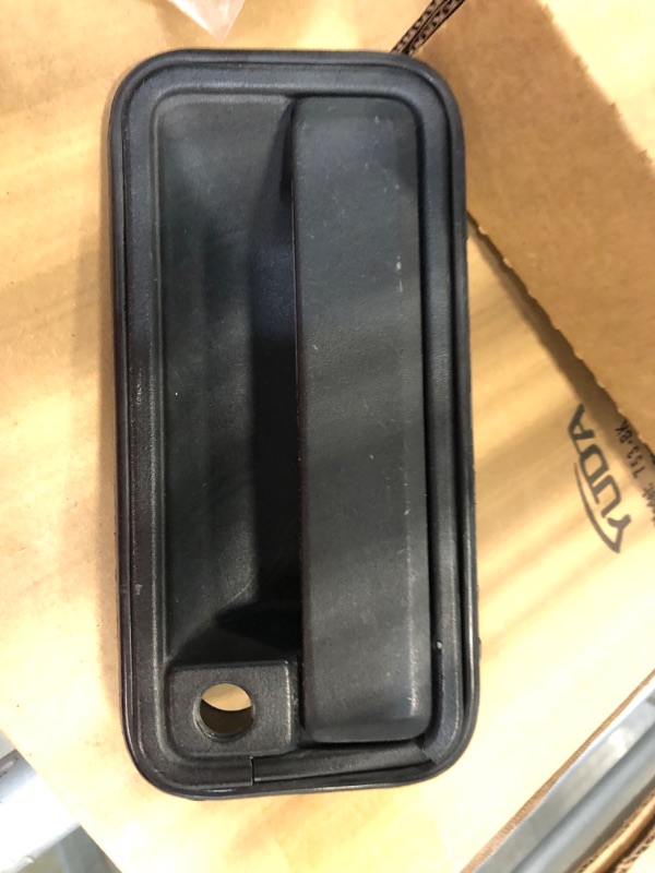 Photo 2 of GM Genuine Parts 15742229 Driver Side Front Exterior Door Handle