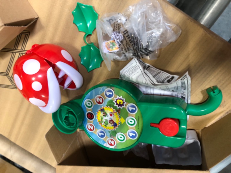 Photo 2 of Epoch Games Super Mario Piranha Plant Escape!, Tabletop Action Game for Ages 4+ with 2 Collectible Super Mario Action Figures