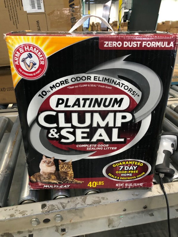 Photo 3 of ARM & HAMMER Clump & Seal Platinum Cat Litter 40 lb1020495606
