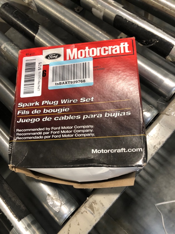 Photo 2 of Motorcraft - WR6117 Ignition Wire