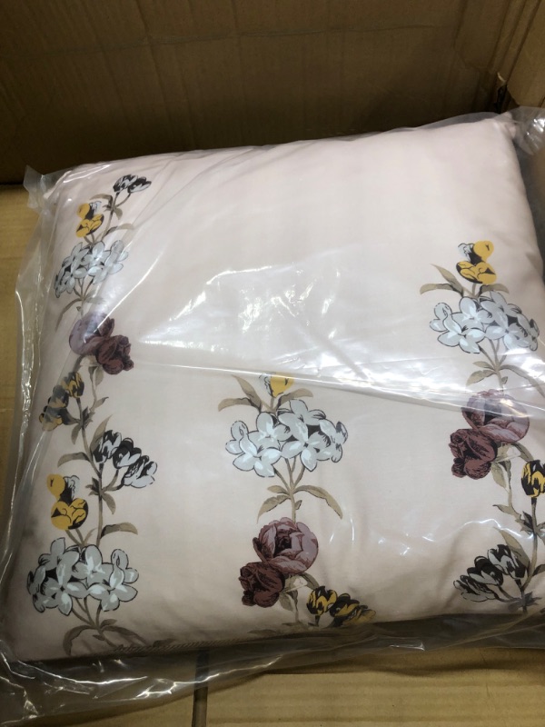Photo 1 of Bebejan Floral Garden 5-pc. Midweight Reversible Comforter Set