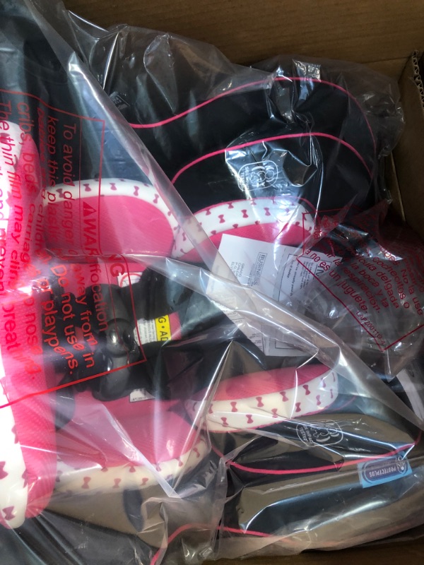 Photo 1 of Graco - Extend2Fit Convertible Car Seat, Kenzie