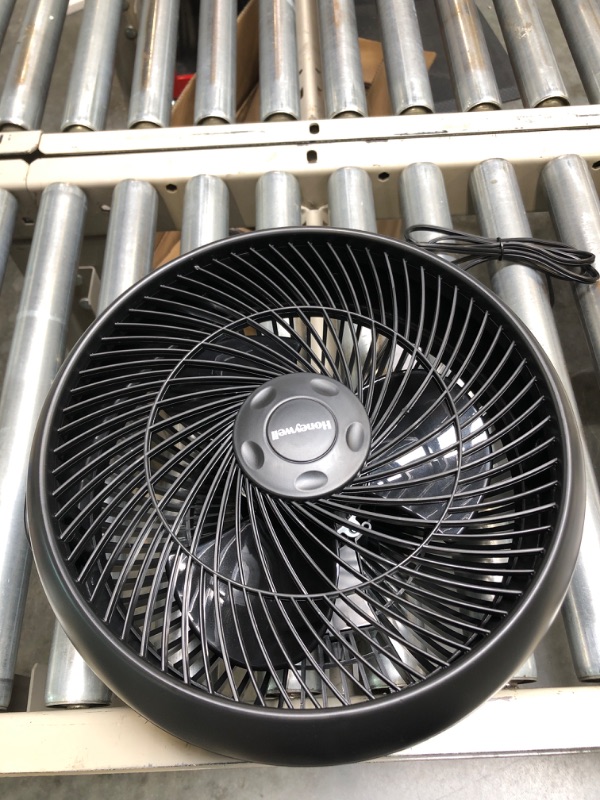 Photo 3 of 12 in. 3 Speed Whole Room Circulator Floor Fan