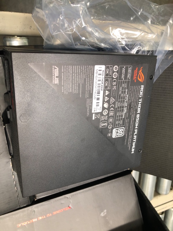 Photo 1 of Asus ROG Thor 850W Power Supply