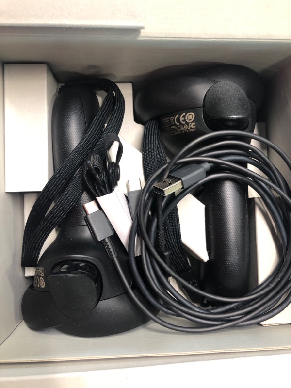 Photo 4 of HTC Vive XR Elite Virtual Reality Headset + Controllers Full System