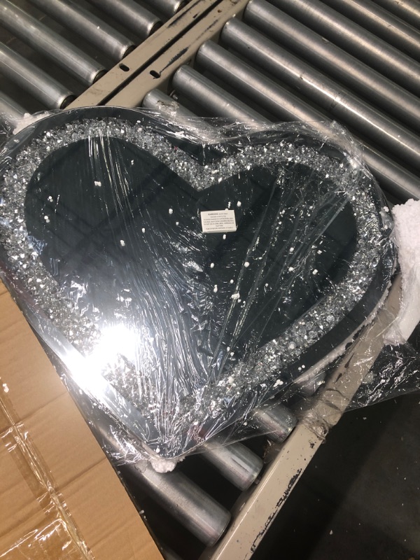 Photo 3 of Aeveco Crystal Crush Diamond Heart Shaped Silver Mirror for Wall Decoration, Dimention 20x20x1 inch, Wall Hang Frameless Mirror, Sparkling Acrylic Diamond Decor
Size:20x20 inch