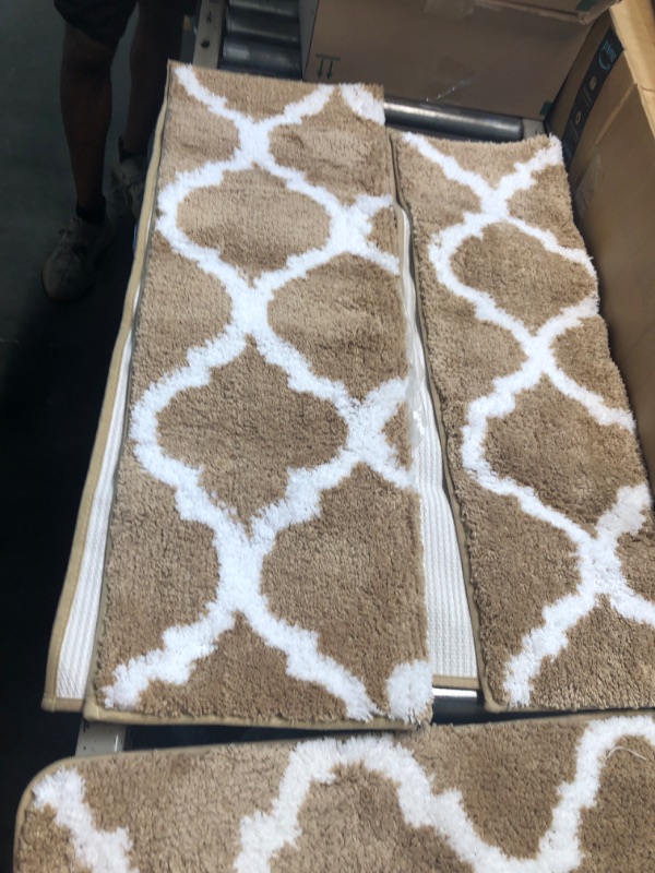 Photo 1 of bathroom floor mats