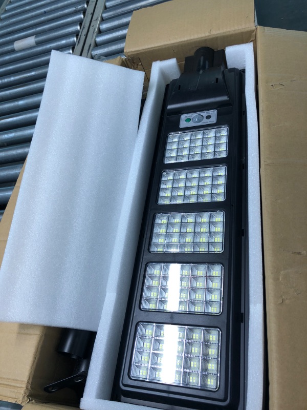 Photo 2 of 2pcs 350W Solar Street Light, 400LED Solar Flood Lights Outdoor Dusk to Dawn Motion Sensor, with Remote Control & Bracket, Security Solar Outdoor Lights IP66 Waterproof Lamp for Yard Garden Street 350W-2PCS