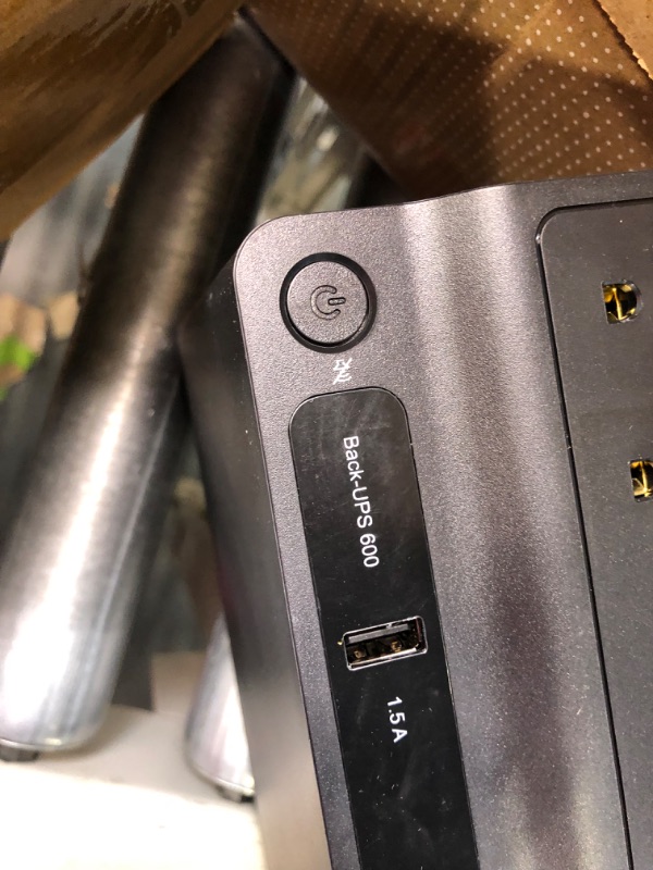 Photo 6 of APC UPS Battery Backup and Surge Protector, 600VA Backup Battery Power Supply, BE600M1 Back-UPS with USB Charger Port 600VA UPS Plus USB Charger