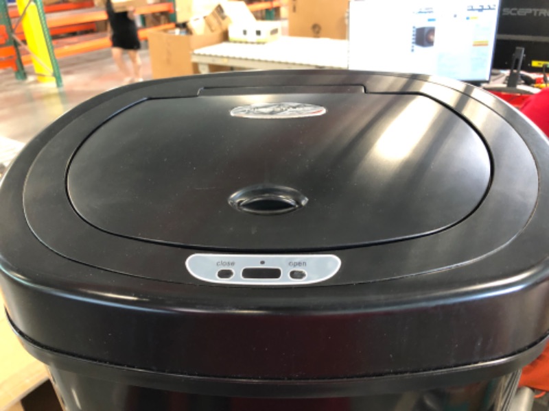 Photo 4 of *****The lid will not close properly*******NINESTARS DZT-50-9BK Automatic Touchless Infrared Motion Sensor Trash Can, 13 Gal 50L, Black Steel Base (Oval, Black Lid)