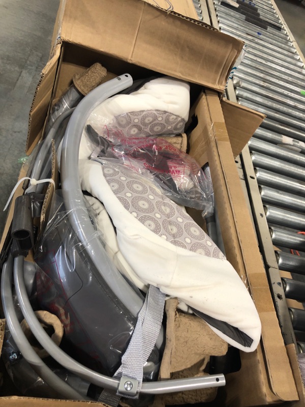 Photo 1 of Graco Simple Sway Abbington Baby Swing