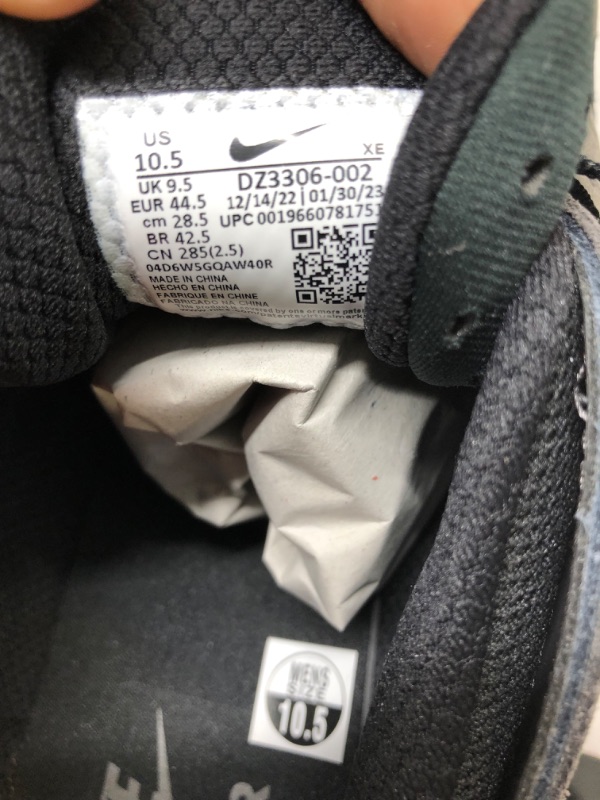 Photo 3 of Nike air huarache runner anthracite SIZE-10.5

**IN ORIGINAL PACKAGING**