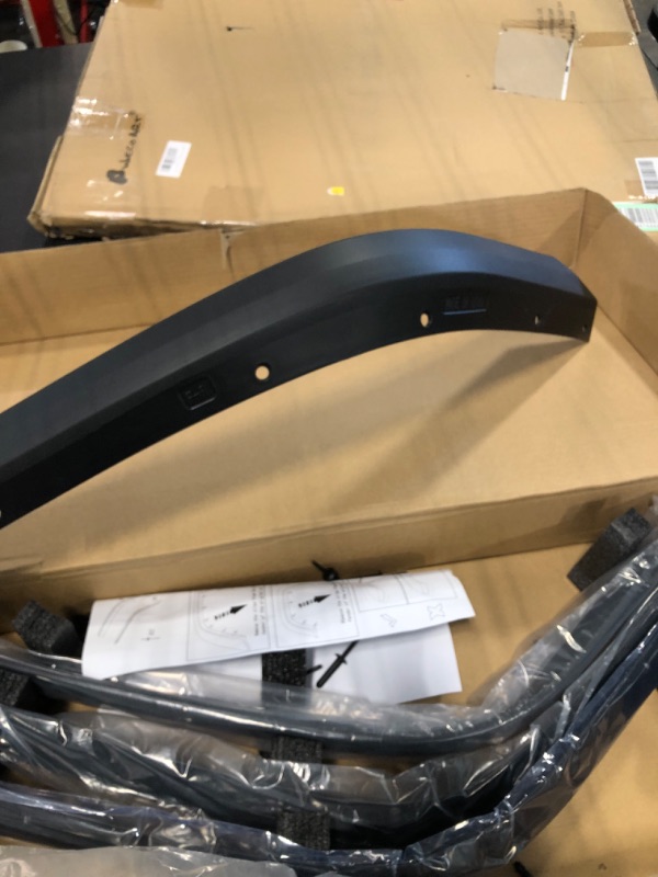 Photo 1 of Z8 fender flares Compatible with 2018-2023 Jeep Wrangler JL Models 4PCS(Front & Rear),Installed on the original Fender Flares