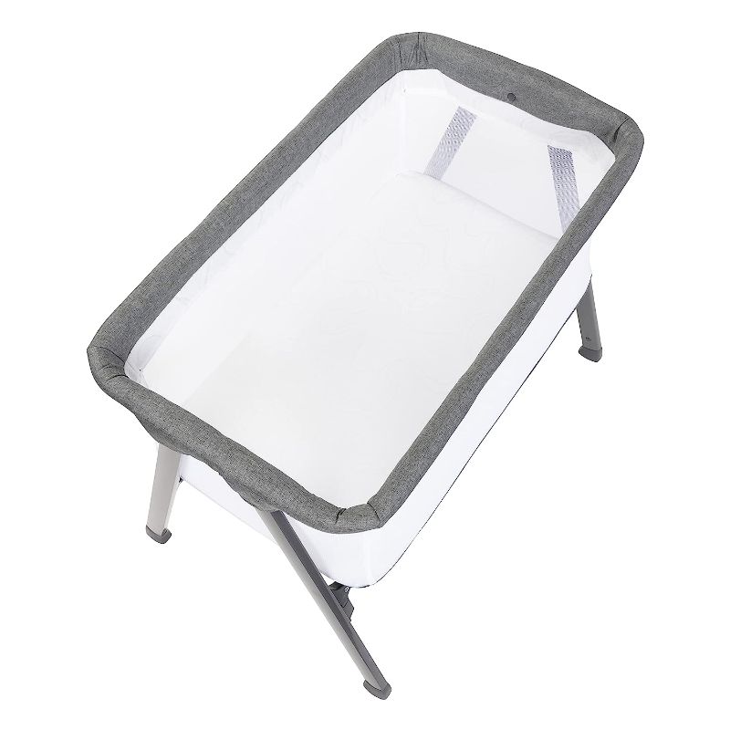 Photo 1 of Baby Trend Lil Snooze Bassinet - White