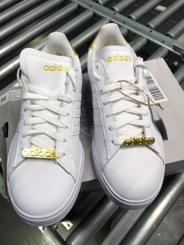 Photo 4 of adidas Grand Court Cloudfoam Lifestyle Court Comfort Shoes Women's 7.5 Ftwr White/Gold Metallic/Ftwr White