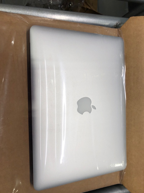 Photo 3 of Apple MacBook Air (comes with charger)