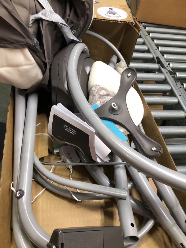 Photo 4 of Graco Simple Sway Abbington Baby Swing