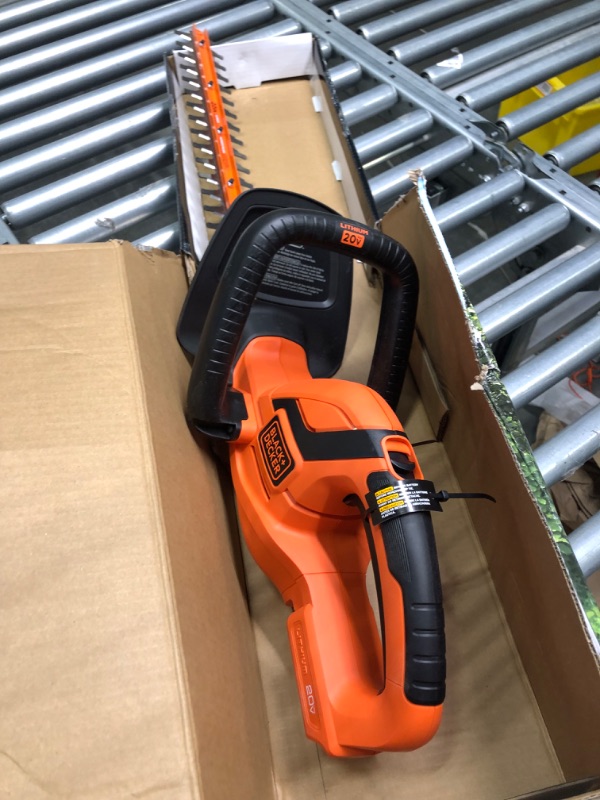 Photo 5 of BLACK+DECKER 20V MAX* Cordless Hedge Trimmer, 22-Inch, Tool Only 